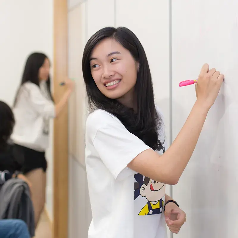 女王大学